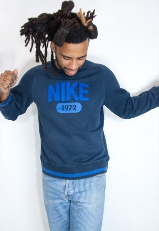 EMBROIDED NIKE SWEATSHIRT