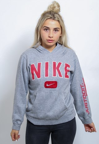 VINTAGE NIKE SPELL OUT LOGO HOODIE IN GREY SMALL