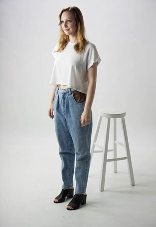 HIGH WAISTED BLUE DENIM / VINTAGE MOM JEANS