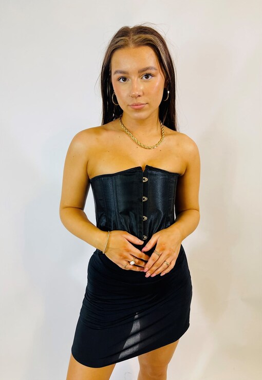 garment image