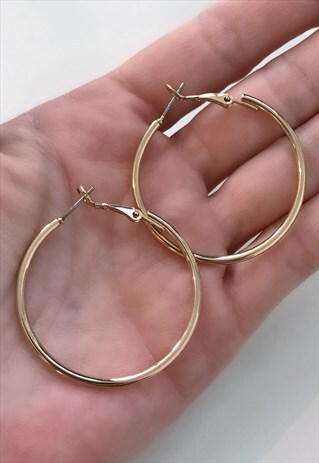 GOLD COLOURED HOOP EARRINGS