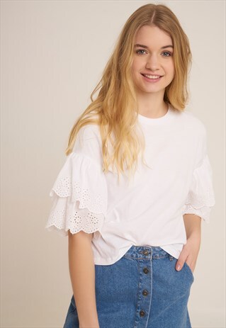 WHITE RUFFLE SLEEVE T-SHIRT