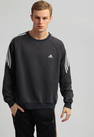 VINTAGE ADIDAS SWEATSHIRT