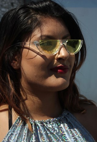 HALF MOON SUNGLASSES IN CLEAR