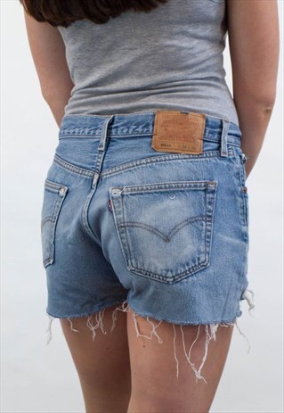 VINTAGE LEVIS 501 DENIM SHORTS