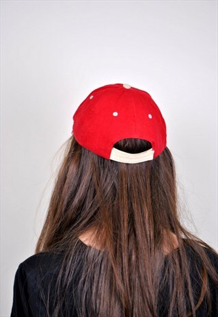 VINTAGE RED CAP