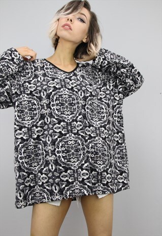 VINTAGE 90S OVERSIZED PATTERNED FLEECE