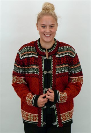 VINTAGE ICELANDIC CHRISTMAS JUMPER