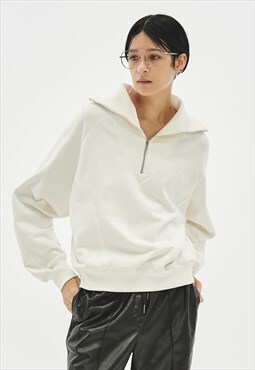 Half zip-up sweatshirt