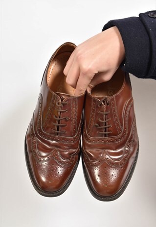 VINTAGE CLARKS LEATHER BROGUES SHOES BROWN SIZE 8