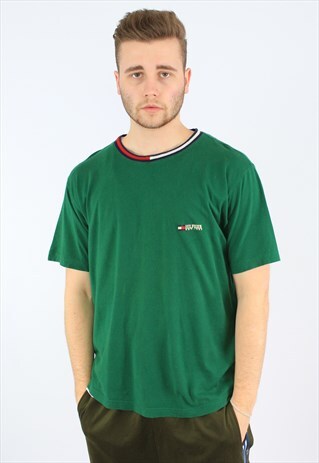 TOMMY HILFIGER 90S FLAG NECK VINTAGE T-SHIRT