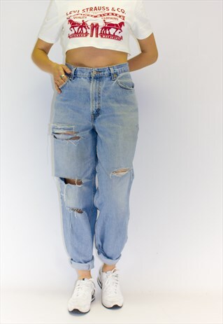 VINTAGE SHREDDED HIGH WAIST LEVI'S JEANS
