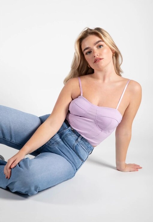 garment image