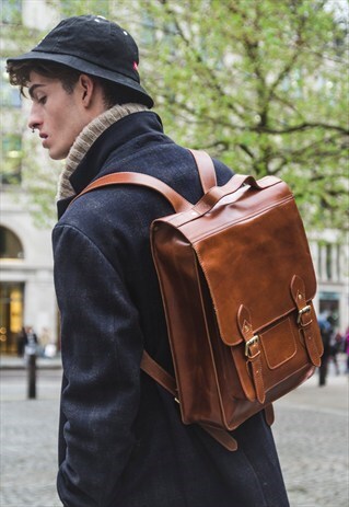 BROWN METROPOLITAN BACKPACK (LARGE: EXCLUSIVE EDITION)