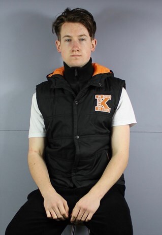 VINTAGE KICKERS GILET PUFFER JACKET IN BLACK WITH ZIP POCKET