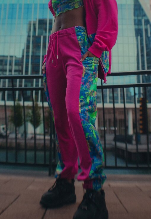 garment image