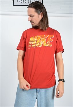 Vintage 90s Nike T-shirt Logo Spell Out Red