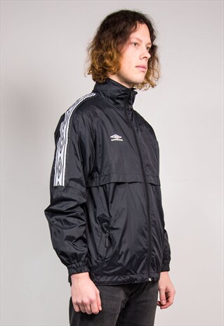 90'S VINTAGE BLACK UMBRO CAGOULE JACKET