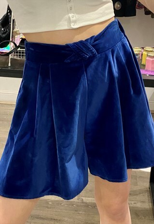 VINTAGE 90S VELVET SUIT SHORTS IN BLUE WITH FRONT DETAIL