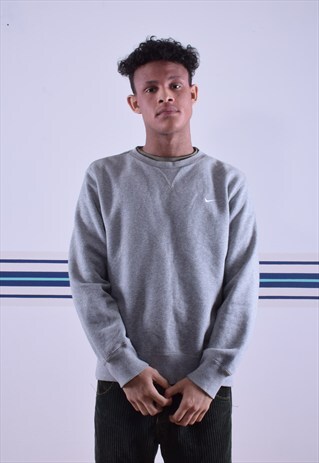 GREY NIKE EMBROIDERED SWEATSHIRT