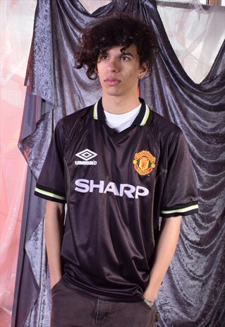 VINTAGE UMBRO BLACK MANCHESTER UTD 1998/99 AWAY SHIRT