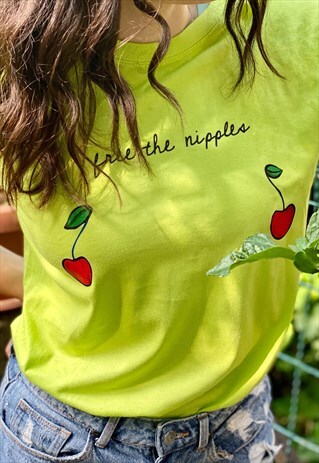 FREE THE NIPPLE GRAPHIC T-SHIRT AESTHETIC