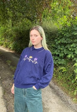 Vintage Floral Cottage Flowers size S Embroidered Sweatshirt