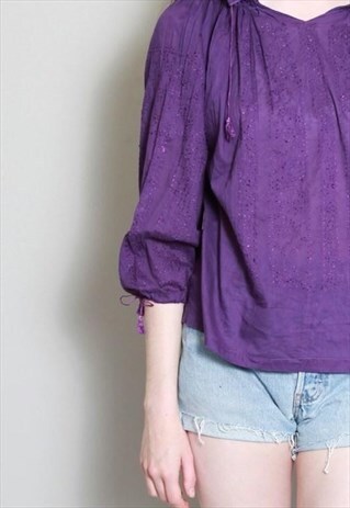 VINTAGE 1970'S BOHO STYLE PURPLE EMBROIDERED COTTON BLOUSE