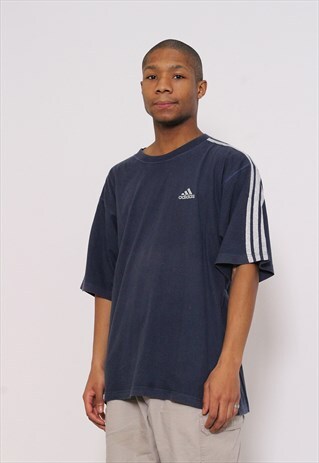 VINTAGE ADIDAS T SHIRT