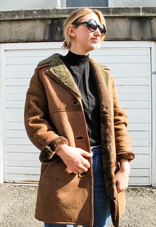 VINTAGE 70S TAN SHEARLING COAT