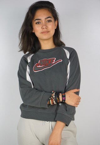 VINTAGE 90'S NIKE SWEATSHIRT