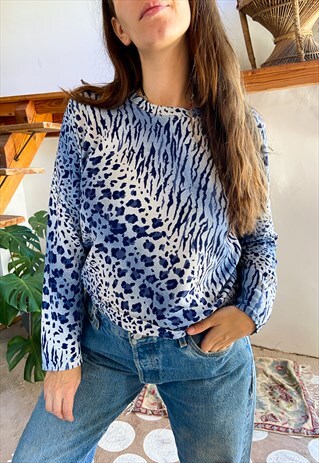 VINTAGE 90'S BLUE LEOPARD PRINT LONG SLEEVE TOP - M/L