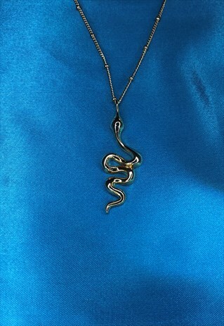 GOLDEN SNAKE NECKLACE