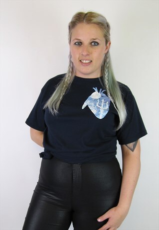 MERMAID HEART NAVY POCKET TEE