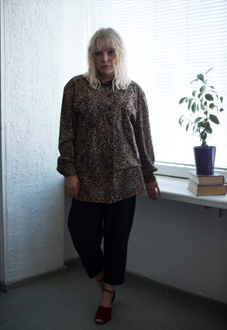 VINTAGE 90'S LEOPARD PRINT LONG SLEEVED SHIRT