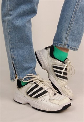 VINTAGE ADIDAS BLACK AND WHITE SNEAKERS - EU 38