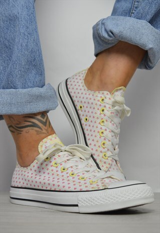 VINTAGE 90S CONVERSE WHITE & PINK LOVEHEART PRINT OX SHOES