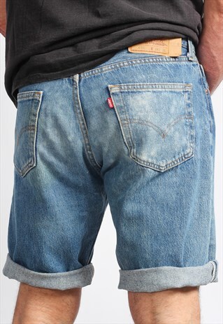 VINTAGE LEVI'S DENIM SHORTS
