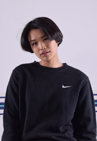 BLACK NIKE EMBROIDERED SWEATSHIRT