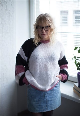 VINTAGE 80'S BLACK/WHITE COLOUR BLOCK KNITTED JUMPER
