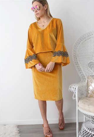TOP AND SKIRT