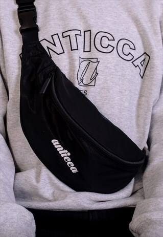 BLACK UNISEX SHOULDER BAG WITH EMBROIDERED SCRIPT LOGO