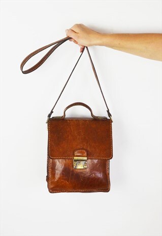 TAN BROWN LEATHER SHOULDER BAG