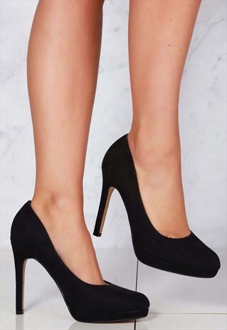 SLIP ON PLATFORM COURT SHOE IN BLACK SUEDE