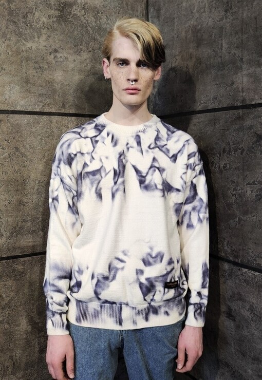 garment image