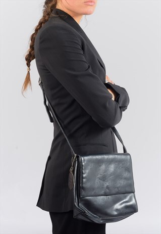 VINTAGE LEATHER SHOULDER BAG