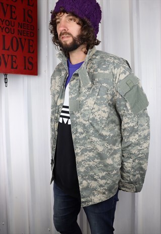 VINTAGE DIGITAL CAMO USA BOMBER JACKET