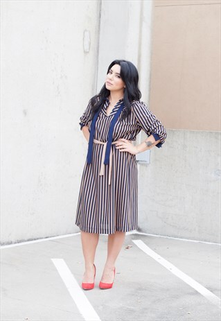VINTAGE 70'S SECRETARY DRESS