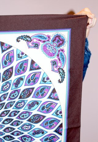 VINTAGE 70S MULTI COLOURED PAISLEY PATTERN NECK-SCARF