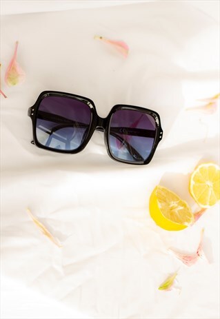 BLACK OVERSIZED ROUNDED SQUARE SUNGLASSES